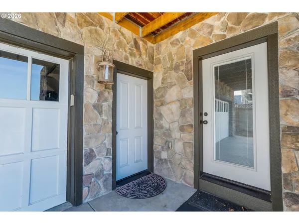 $575,000 | 741 South 47th Street, Springfield, OR 97478
