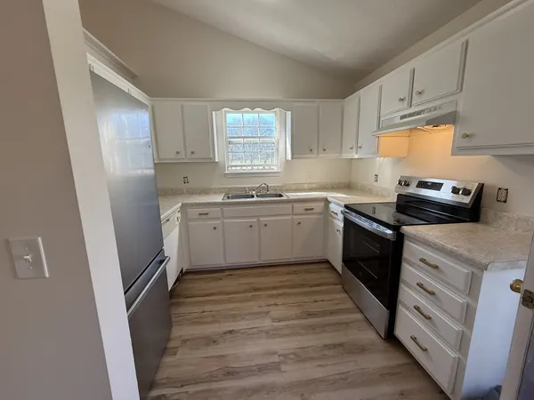 $2,250 | 2128 Candlebrook Court, Madison, TN 37115