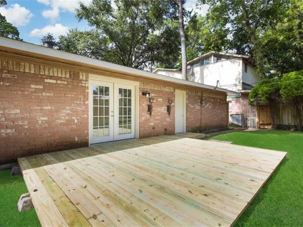 a backyard of a house