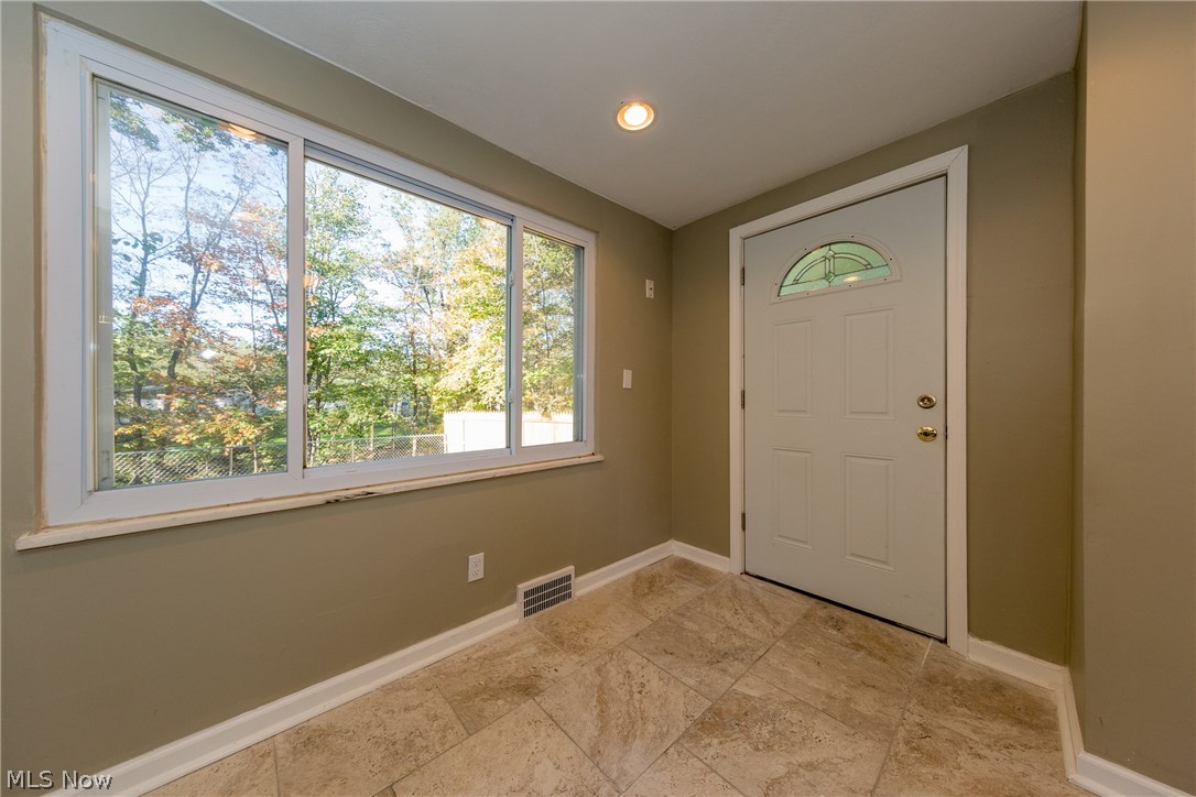 3647 Randolph Road Cleveland Heights, OH 44121 - Photo 9 of 32 Gallery Image 9