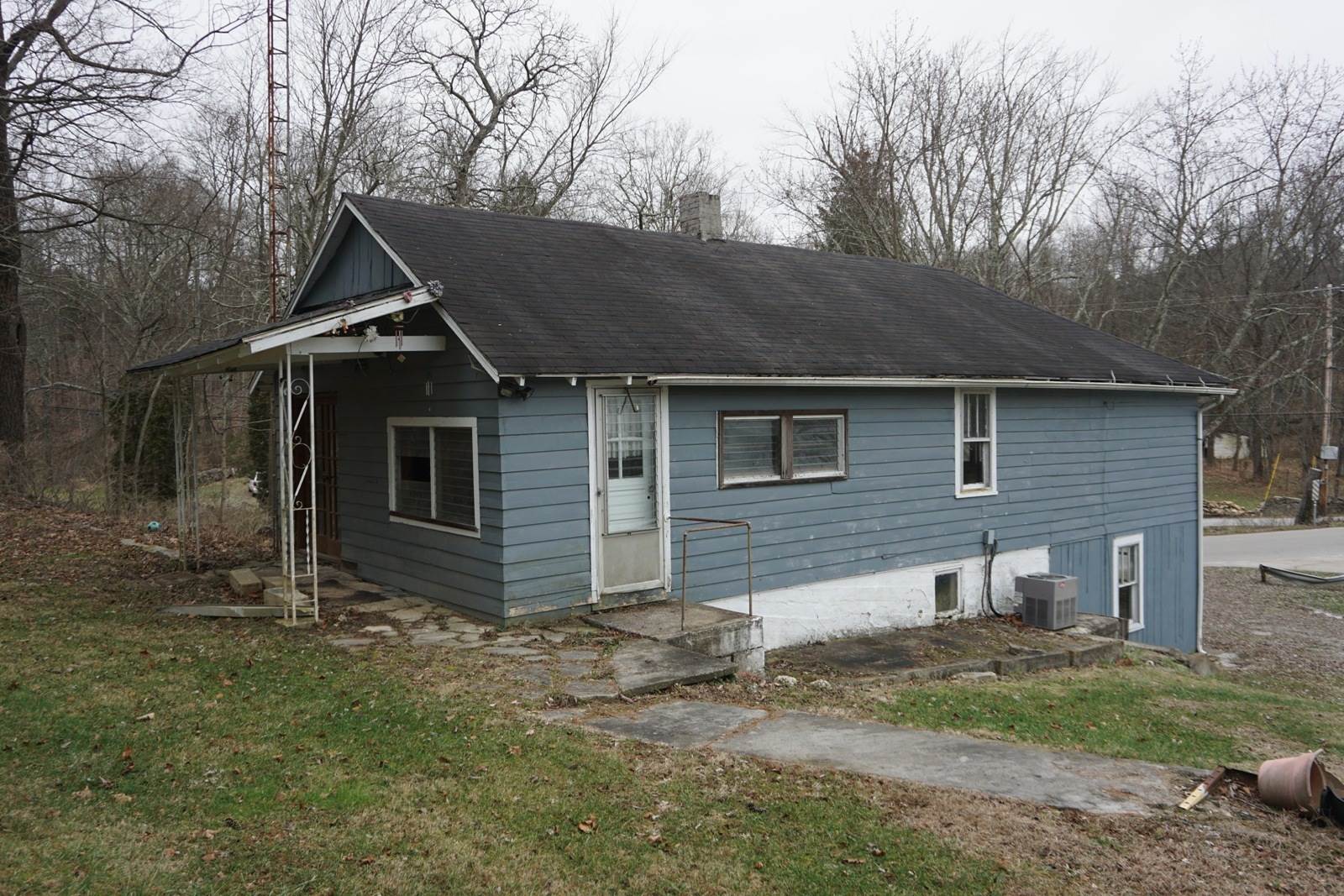 2602 Tunnelton Road Bedford, IN 47421 - Photo 5 of 10 Gallery Image 5