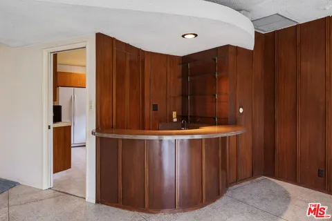 $1,798,850 | 6619 Bedford Avenue, Los Angeles, CA 90056