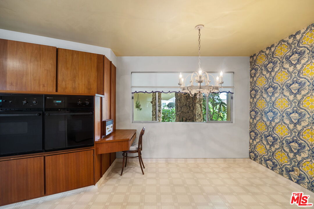 6619 Bedford Avenue Los Angeles, CA 90056 - Photo 29 of 55