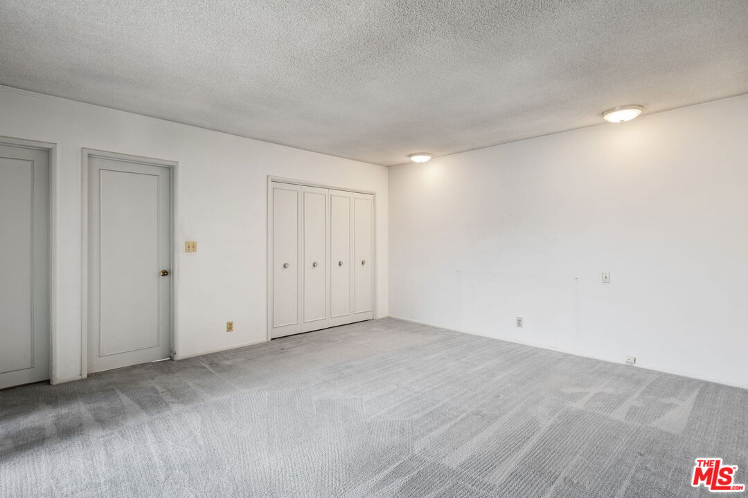 6619 Bedford Avenue Los Angeles, CA 90056 - Photo 32 of 55