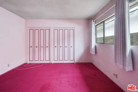 $1,798,850 | 6619 Bedford Avenue, Los Angeles, CA 90056