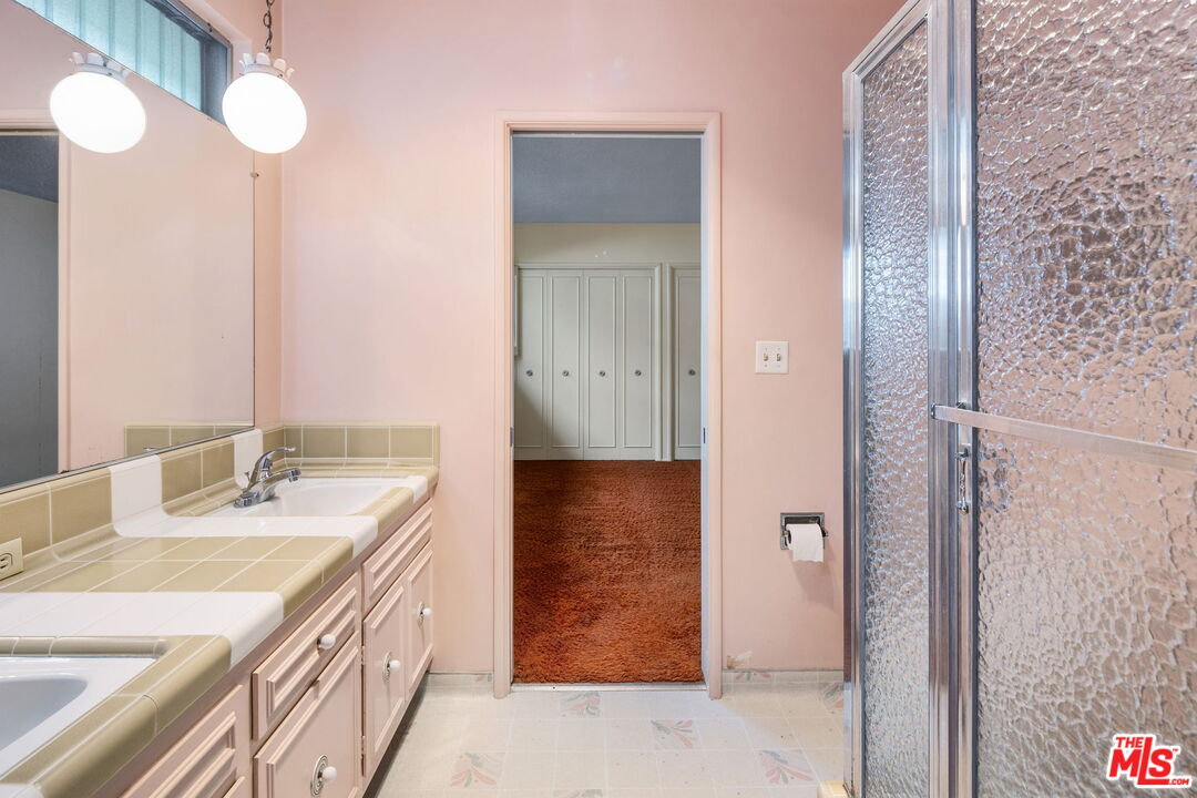 6619 Bedford Avenue Los Angeles, CA 90056 - Photo 44 of 55