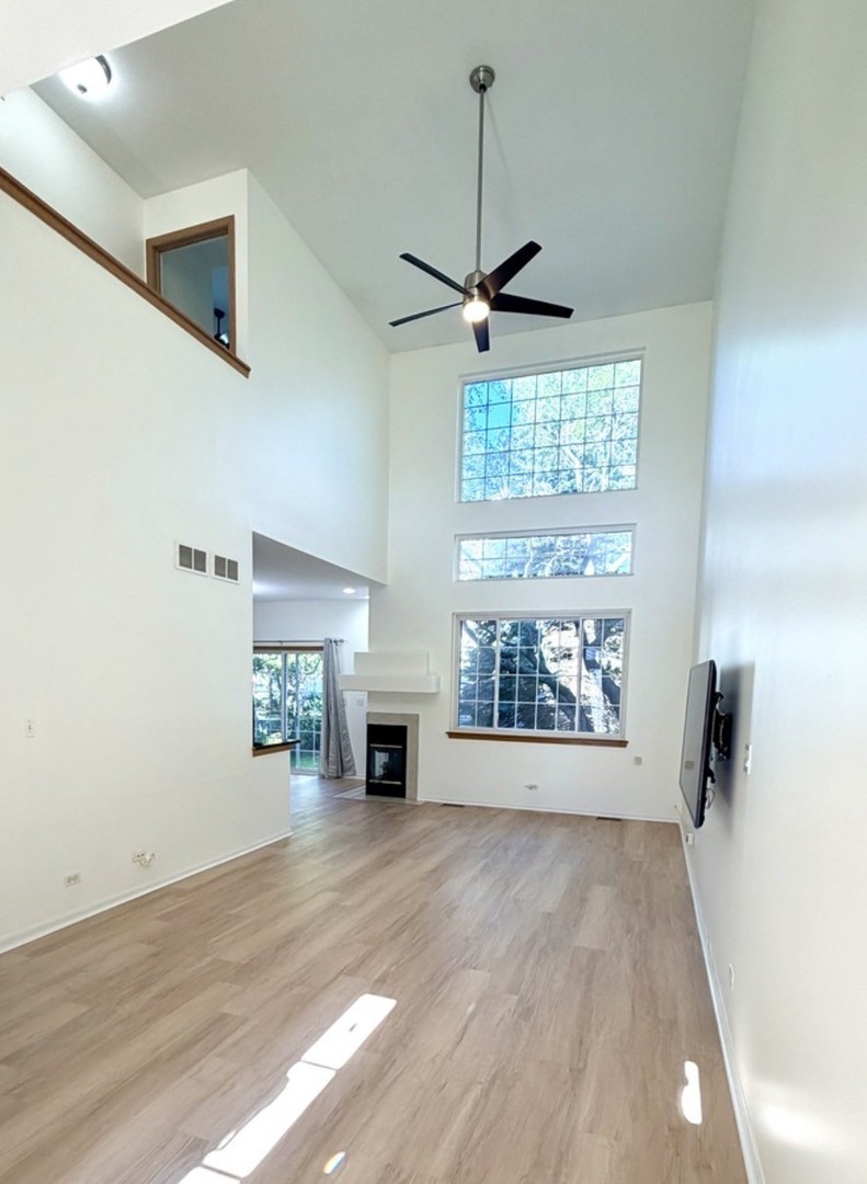4 Haverton Court Streamwood, IL 60107 - Photo 3 of 30 a view of an empty room and a window