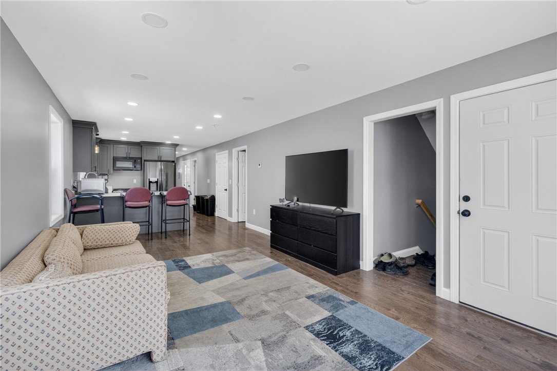 30 Deborah Street Providence, RI 02909 - Photo 25 of 30