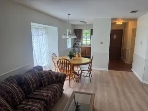 $950 | 27231 Snead Drive, Unit 203, Abita Springs, LA 70420