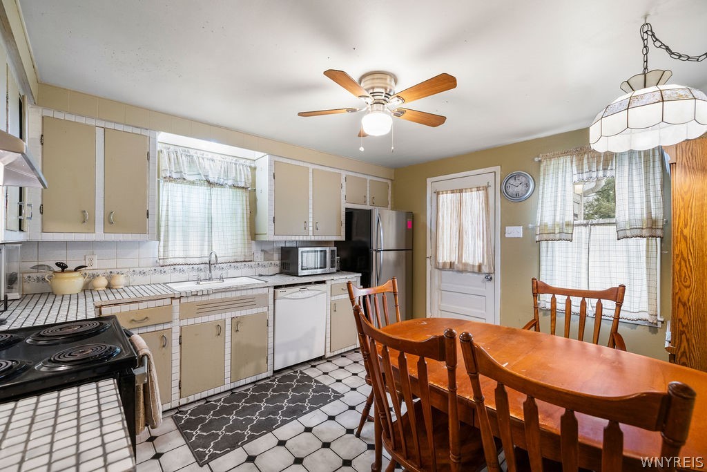 8801 Erie Road Evans, NY 14006 - Photo 12 of 27