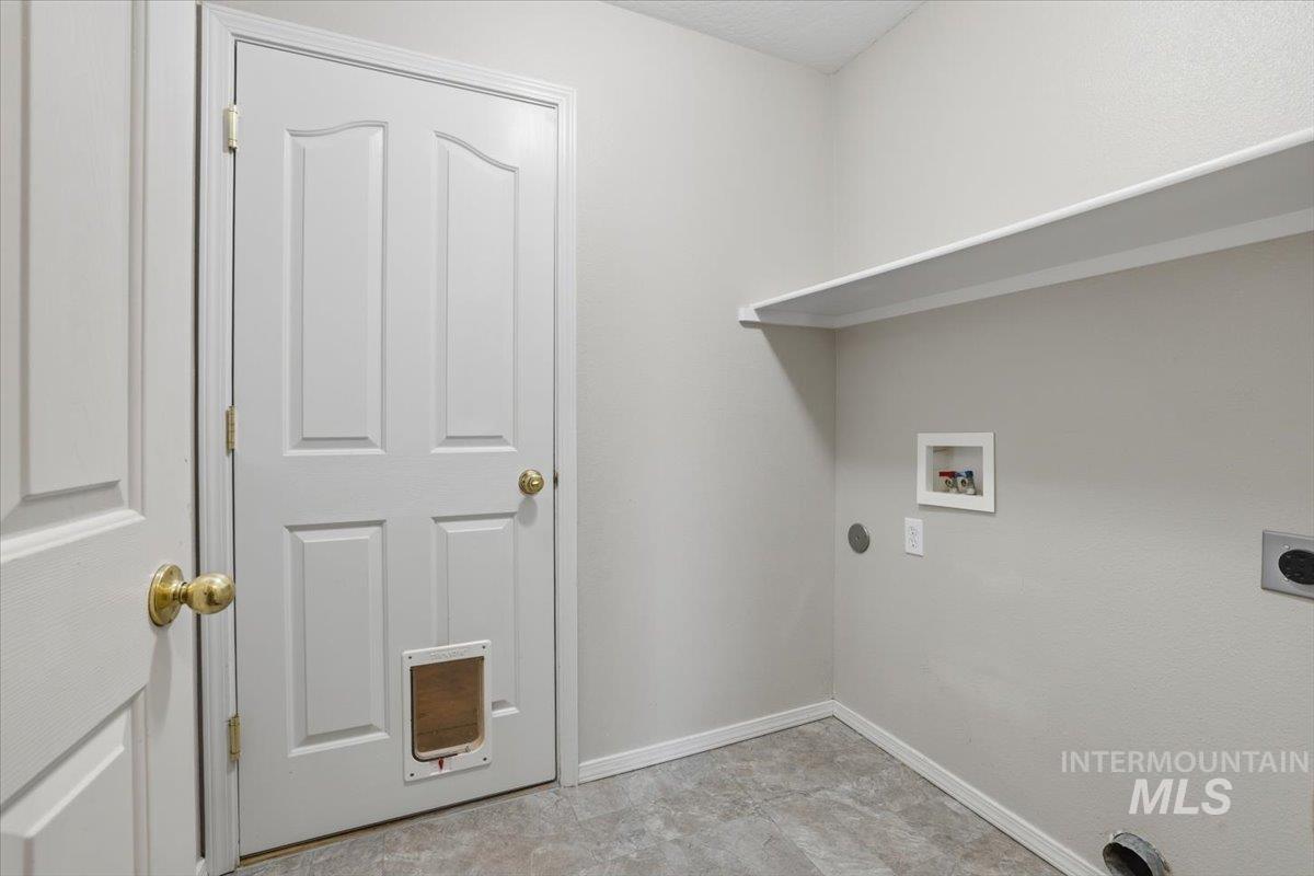 3273 North Chatterton Way Boise, ID 83713 - Photo 24 of 29 Laundry room with hookup for a washing machine and electric dryer hookup