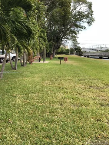 $2,100 | 7740 Camino Real, Unit G302, Miami, FL 33143