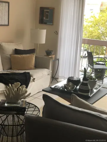 $2,100 | 7740 Camino Real, Unit G302, Miami, FL 33143