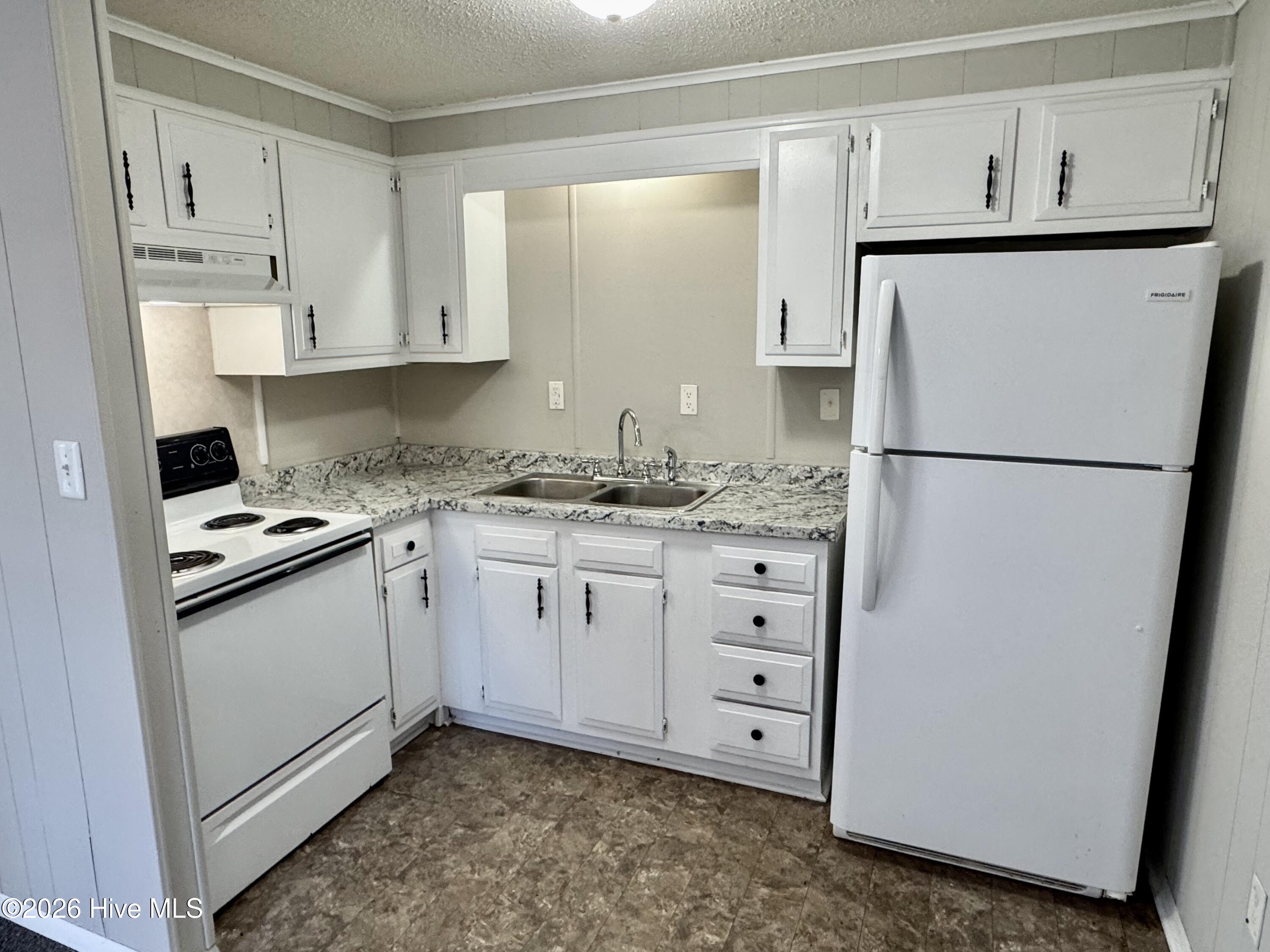 3603 Rose Road, Unit A Greenville, NC 27858 - Photo 2 of 12