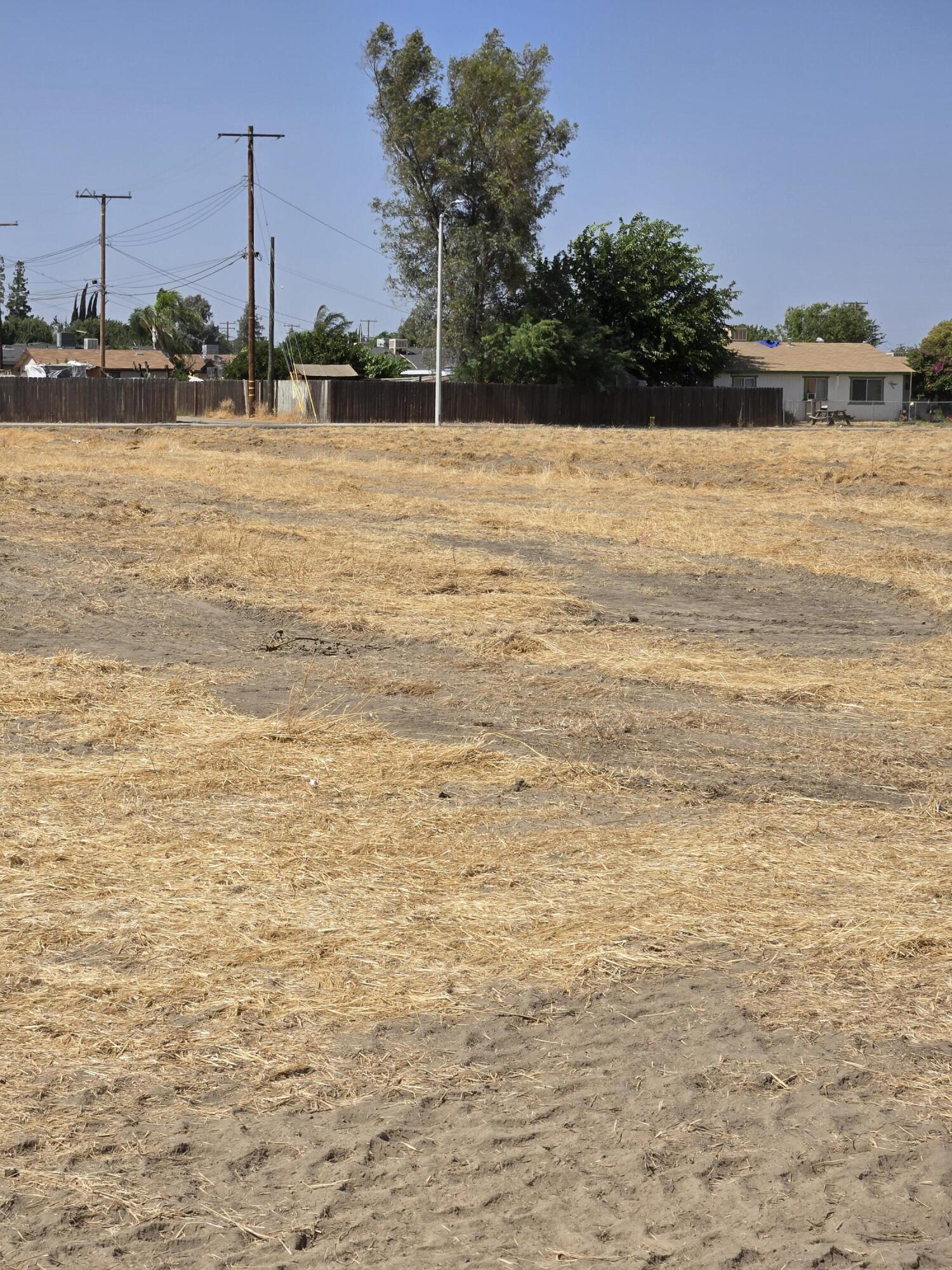 Q Place Tulare, CA 93274 - Photo 6 of 16