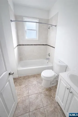 $2,500 | 81-85 Columbia Avenue, Unit 2, Newark, NJ 07106