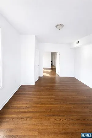 $2,500 | 81-85 Columbia Avenue, Unit 2, Newark, NJ 07106