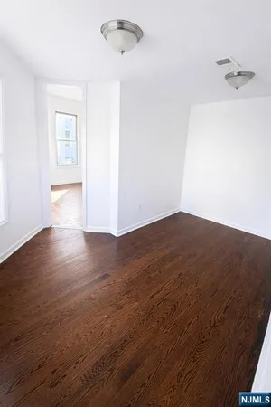 $2,500 | 81-85 Columbia Avenue, Unit 2, Newark, NJ 07106