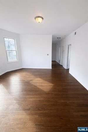 $2,500 | 81-85 Columbia Avenue, Unit 2, Newark, NJ 07106