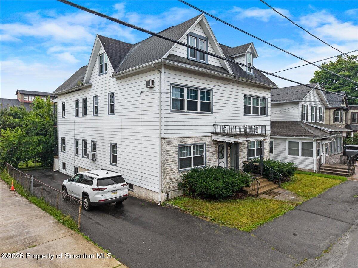 816 Green Ridge Street Scranton, PA 18509 - Photo 3 of 61 43-DJI_20260901104026_0288_D