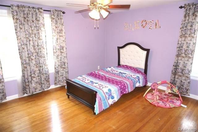 1777 Severn Road Grosse Pointe, MI 48236 - Photo 12 of 20 DSC04446.JPG