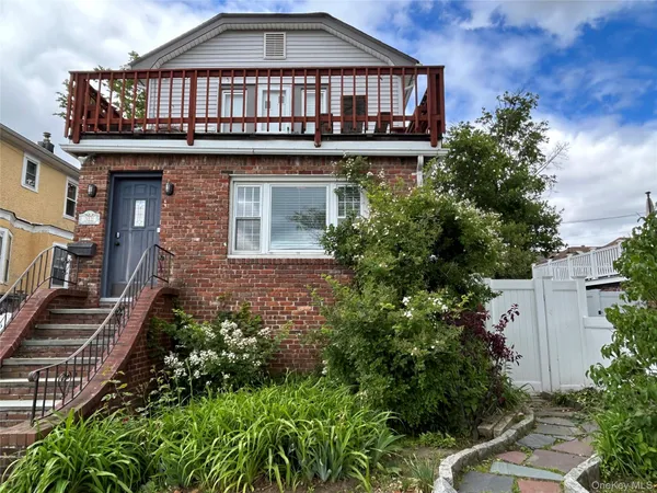 $4,200 | 311 West Chester Street, Long Beach, NY 11561