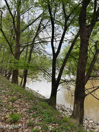 $87,500 | 150 County Road, Greenwood, MS 38930