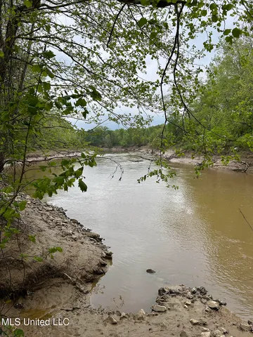 $87,500 | 150 County Road, Greenwood, MS 38930