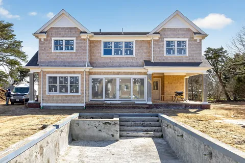 $4,525,000 | 230 Barcliff Avenue, Chatham, MA 02633