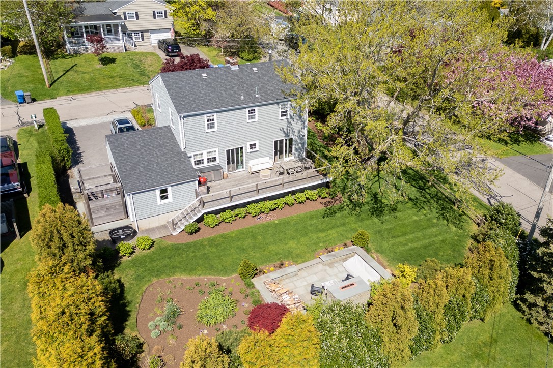 2 Bailey Terrace Middletown, RI 02842 - Photo 27 of 36
