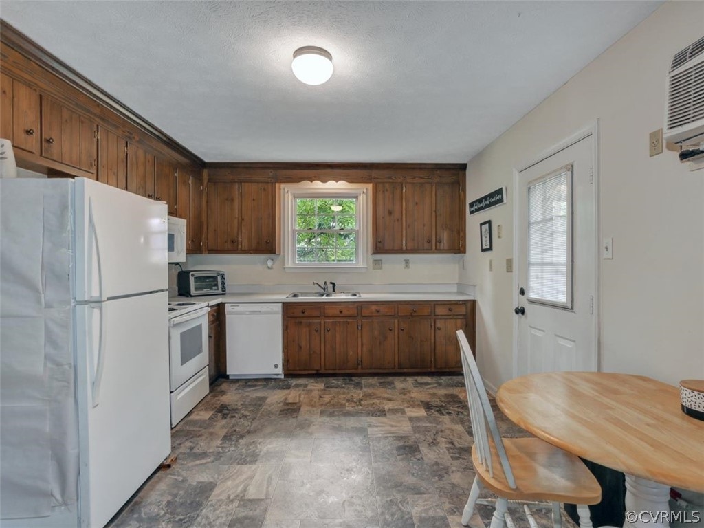 2616 Mountain View Road Powhatan, VA 23139 - Photo 6 of 24 Gallery Image 6