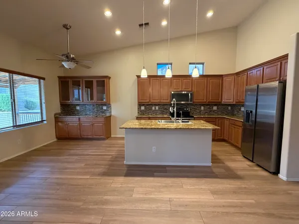 $2,495 | 8498 West Quail Track Drive, Peoria, AZ 85383