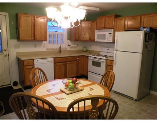 164 Mechanic Street, Unit 164 Westbrook, ME 04092 - Photo 2 of 10 Kitchen.