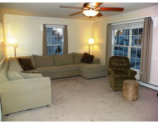 164 Mechanic Street, Unit 164 Westbrook, ME 04092 - Photo 3 of 10 Living Room.