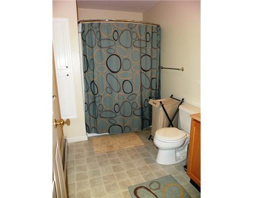 164 Mechanic Street, Unit 164 Westbrook, ME 04092 - Photo 8 of 10 Bathroom.