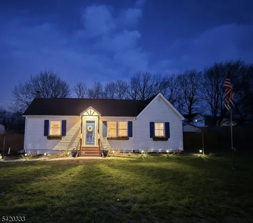 $370,000 | 6 Water Street, Hackettstown, NJ 07840