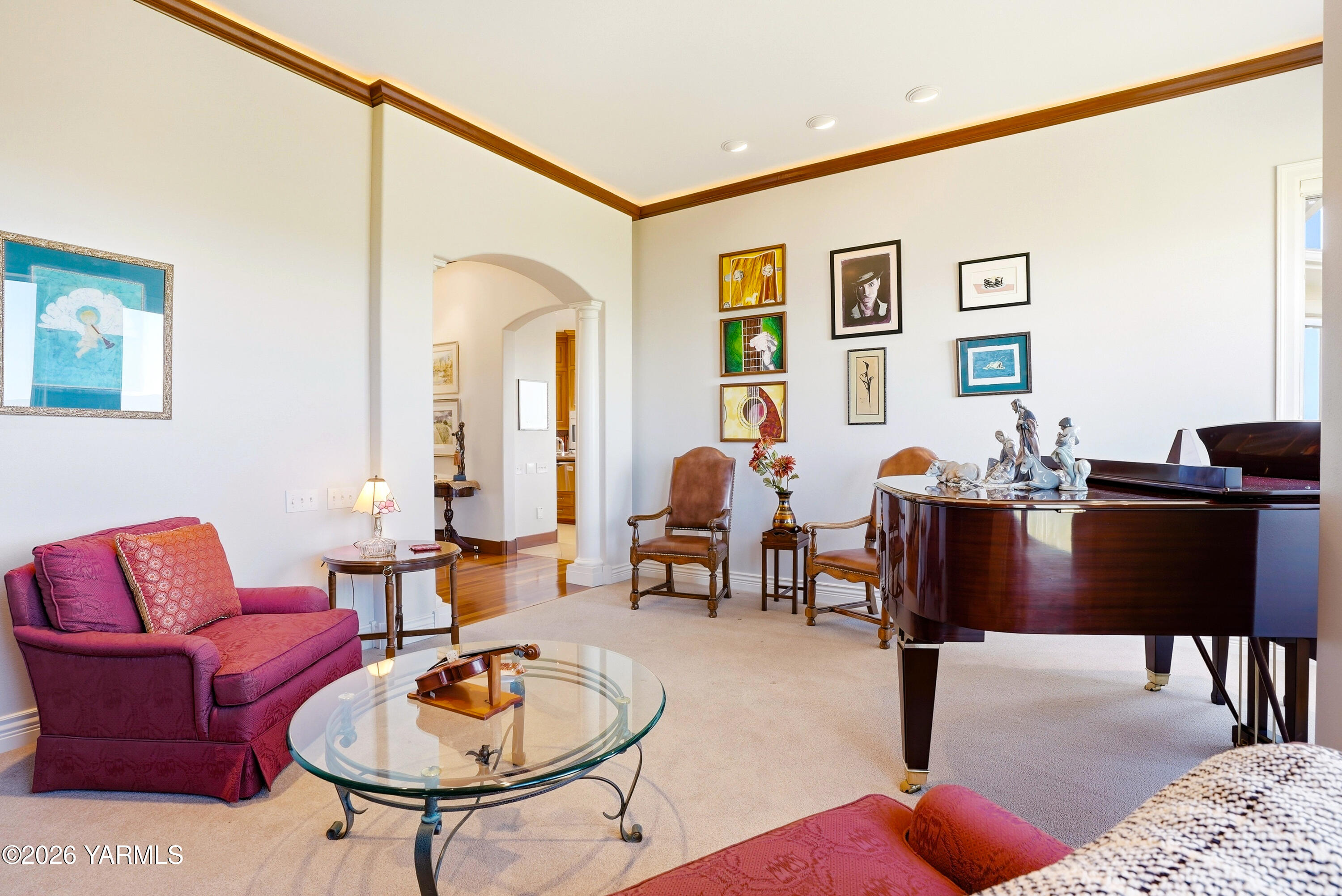 660 Noble Hill Road Yakima, WA 98908 - Photo 16 of 63 16. Den off Entry