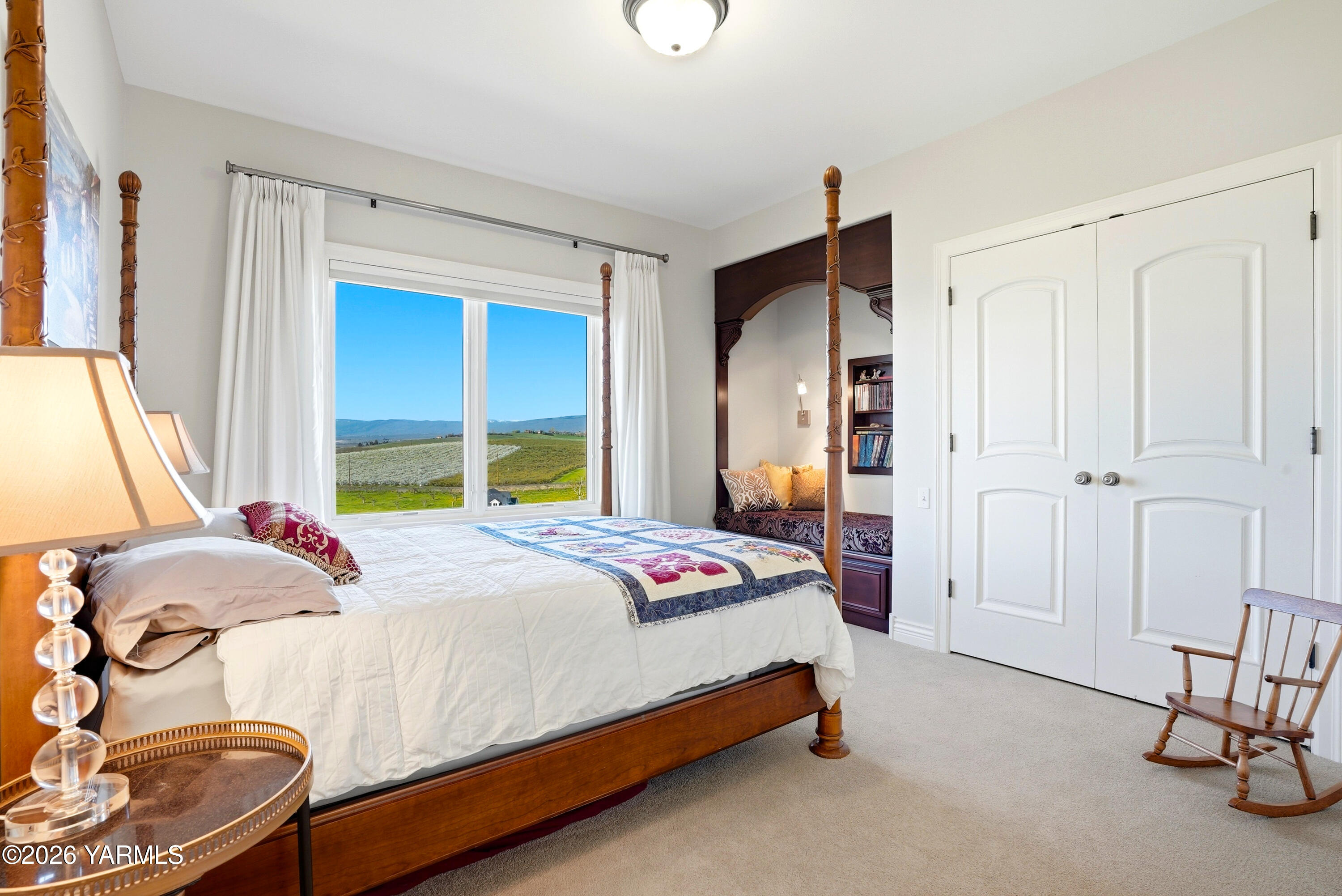 660 Noble Hill Road Yakima, WA 98908 - Photo 28 of 63 28. Main level secondary