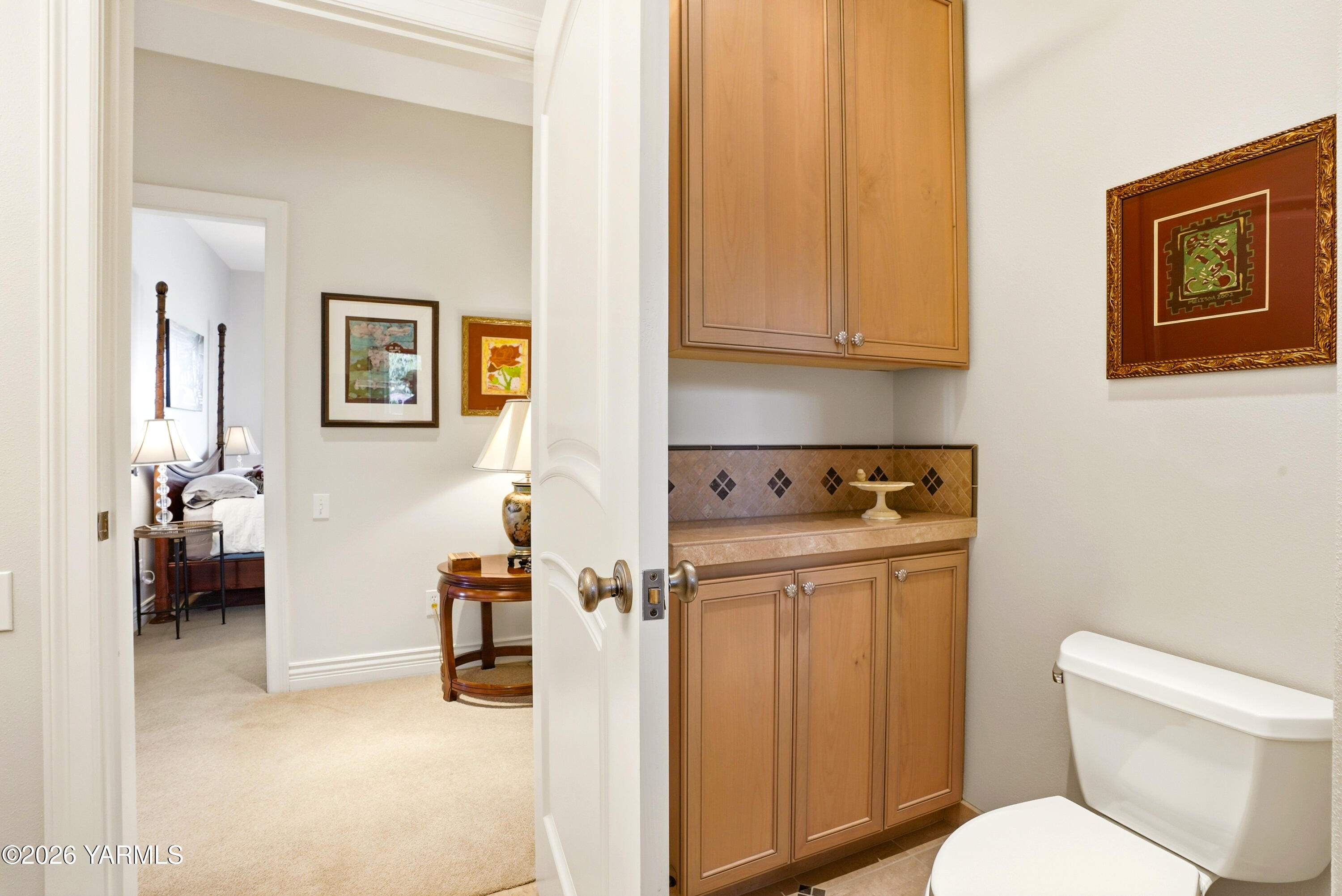 660 Noble Hill Road Yakima, WA 98908 - Photo 31 of 63 31. Main level bathroom