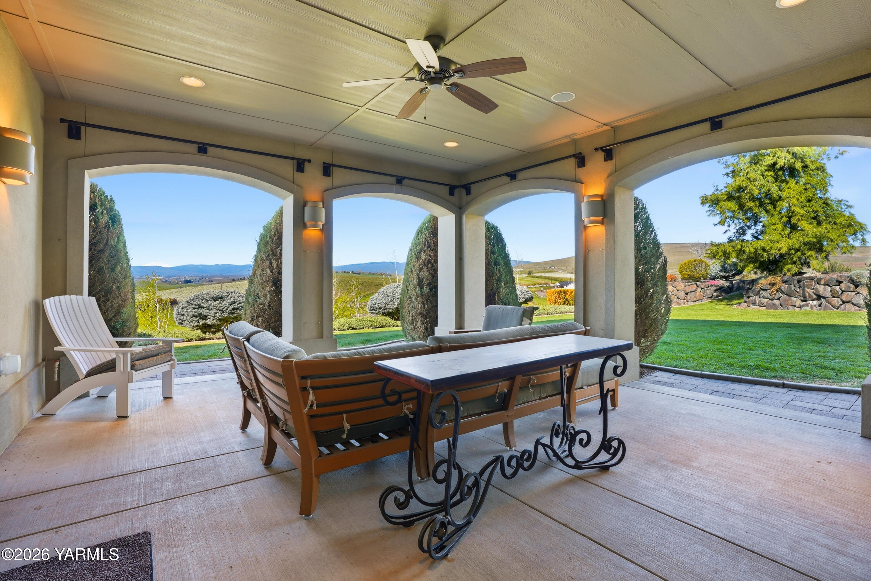 660 Noble Hill Road Yakima, WA 98908 - Photo 43 of 63 43. Lower level patio