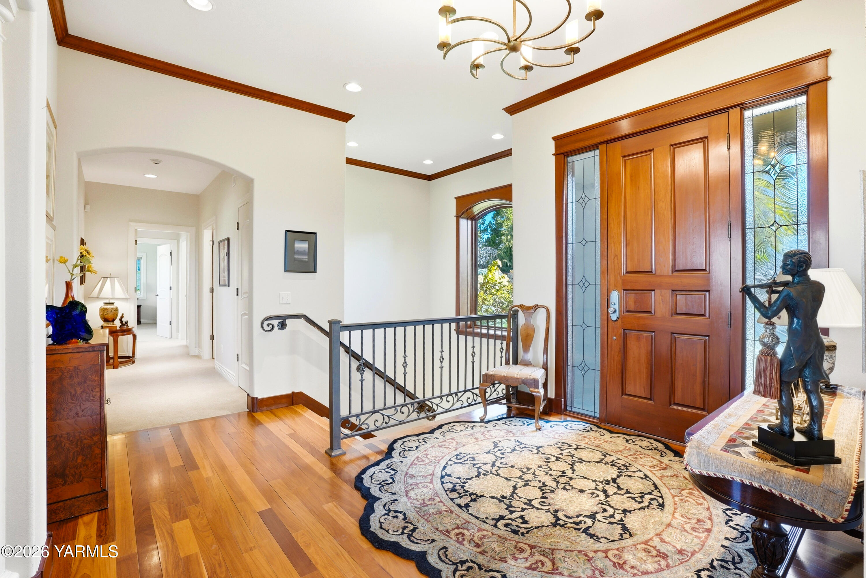 660 Noble Hill Road Yakima, WA 98908 - Photo 7 of 63 7. Entry way