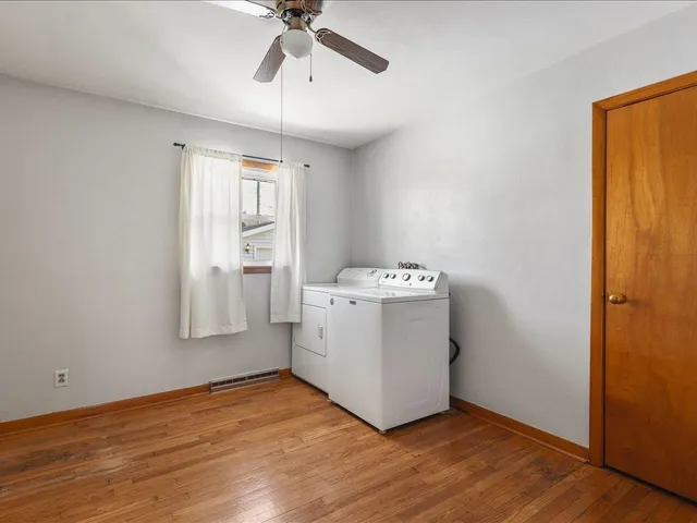a view of utility room with washer and dryer