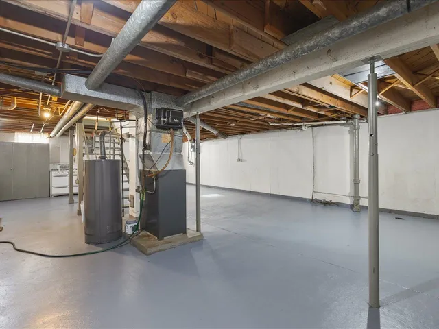 a view of a garage room