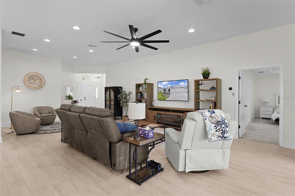 6776 Robinette Run, Unit ROBINETTE RUN The Villages, FL 34762 - Photo 35 of 52