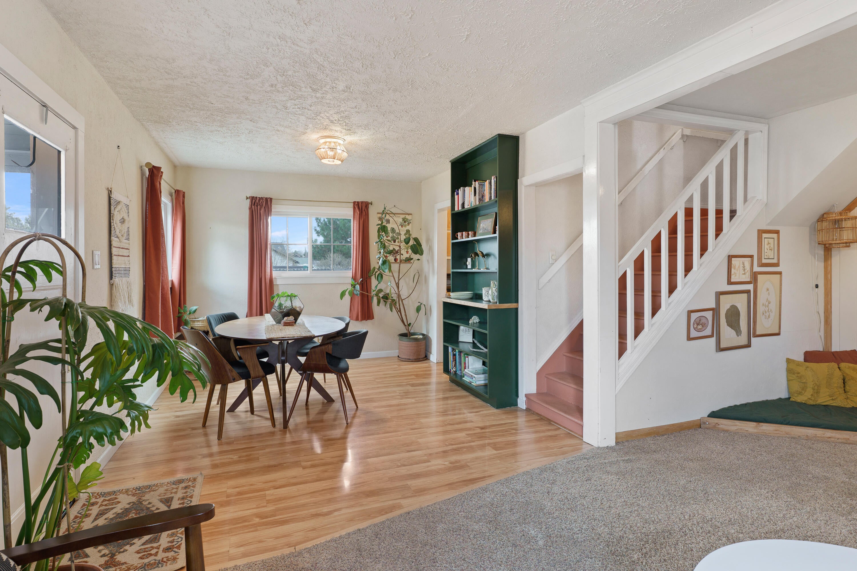 2185 Northeast Butler Market Road Bend, OR 97701 - Photo 7 of 39 DSC04572