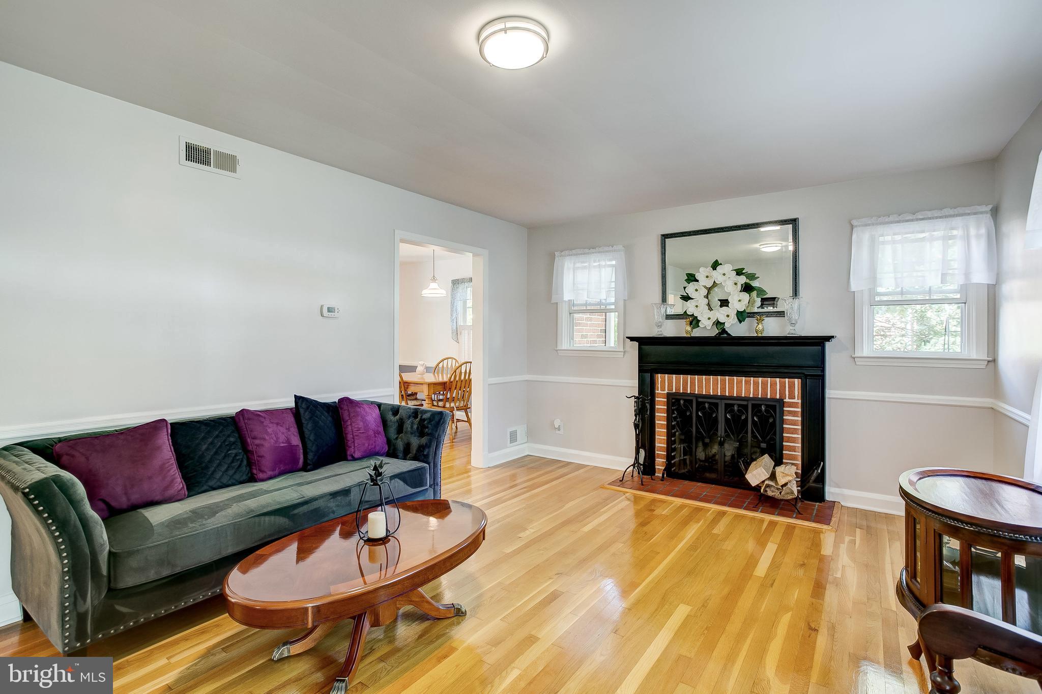 908 Locustvale Road Baltimore, MD 21204 - Photo 12 of 48 living room