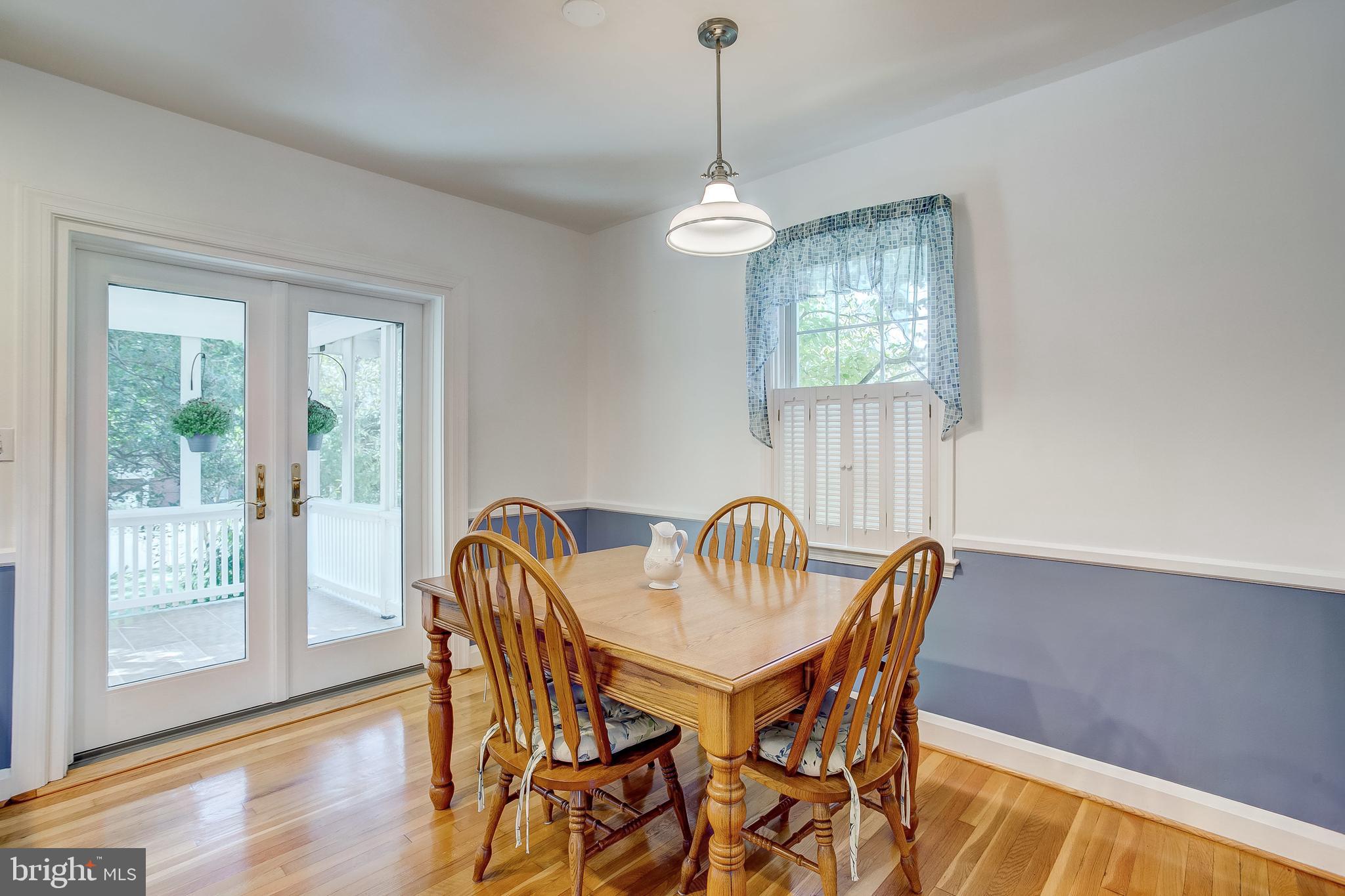 908 Locustvale Road Baltimore, MD 21204 - Photo 17 of 48 eat in kitchen area with chair rail