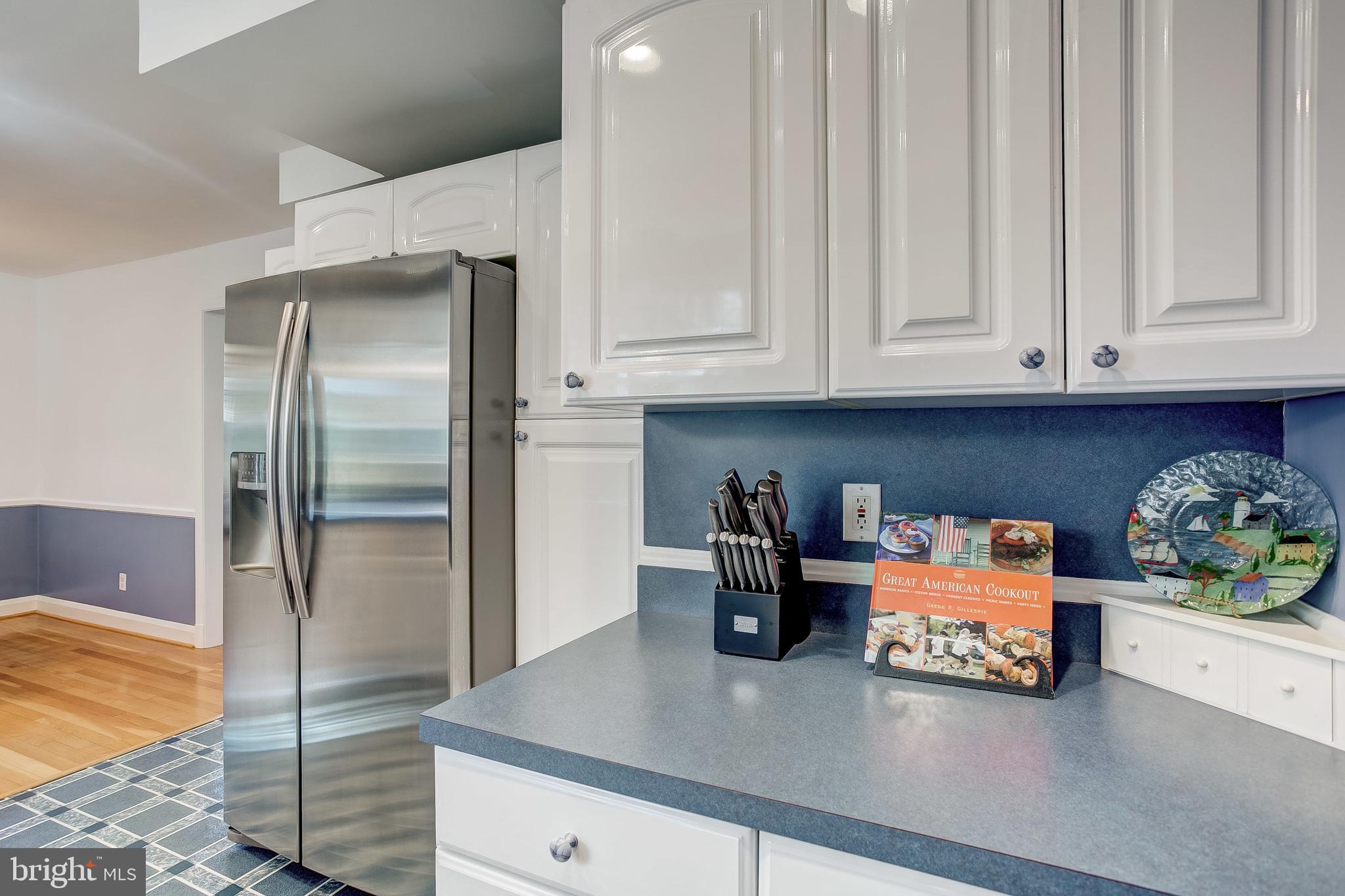 908 Locustvale Road Baltimore, MD 21204 - Photo 23 of 48 kitchen