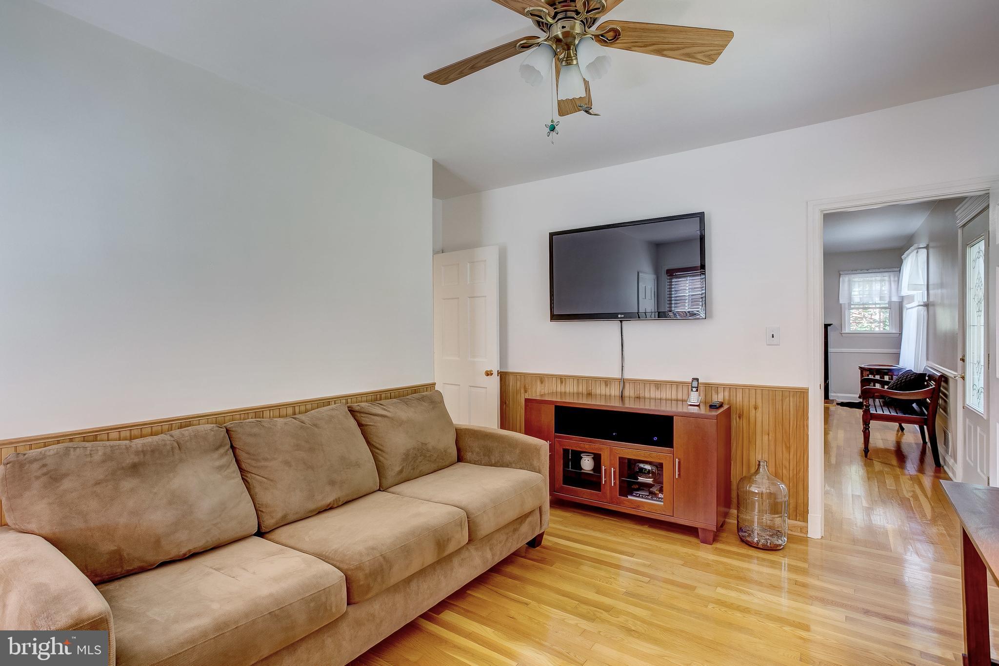 908 Locustvale Road Baltimore, MD 21204 - Photo 26 of 48 den