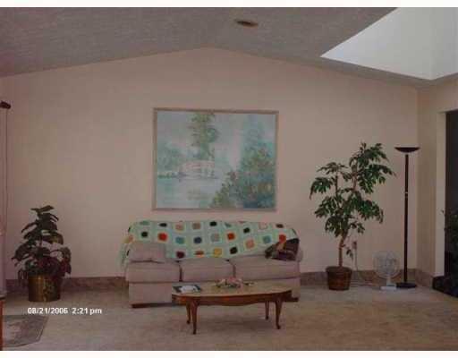 329 Titus Road Springfield, OH 45505 - Photo 6 of 7